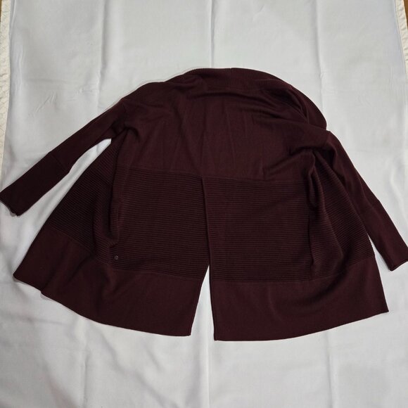 Lululemon Sit In Lotus Wrap II Size 4 - Picture 3 of 8